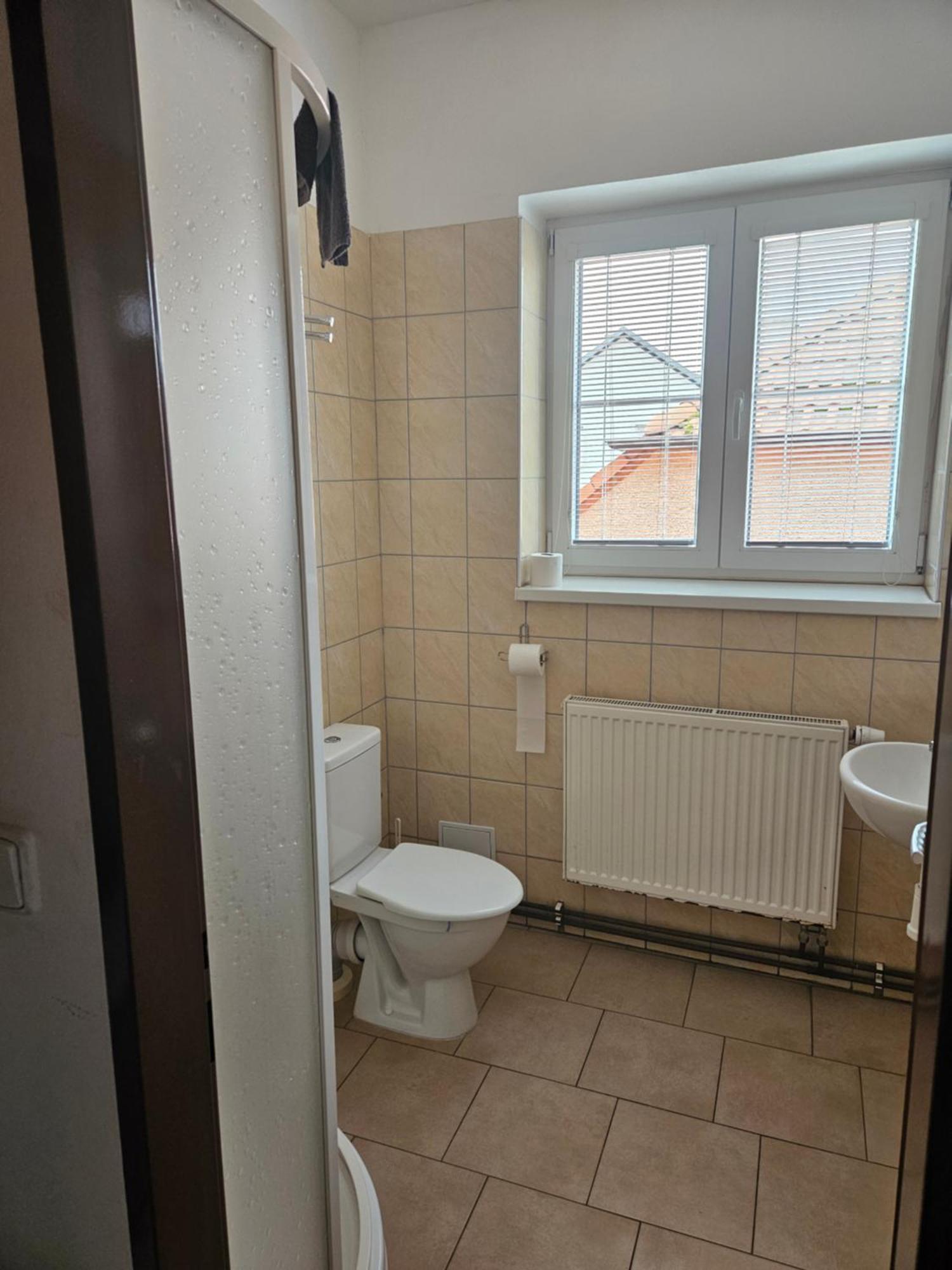 Penzion & Ubytovani Chrast  Bagian luar foto